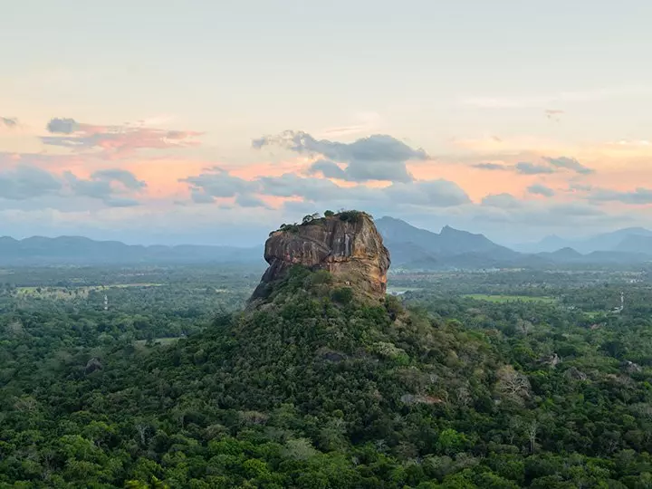 Image of Sigiriya in Sri Lanka in the sunset light