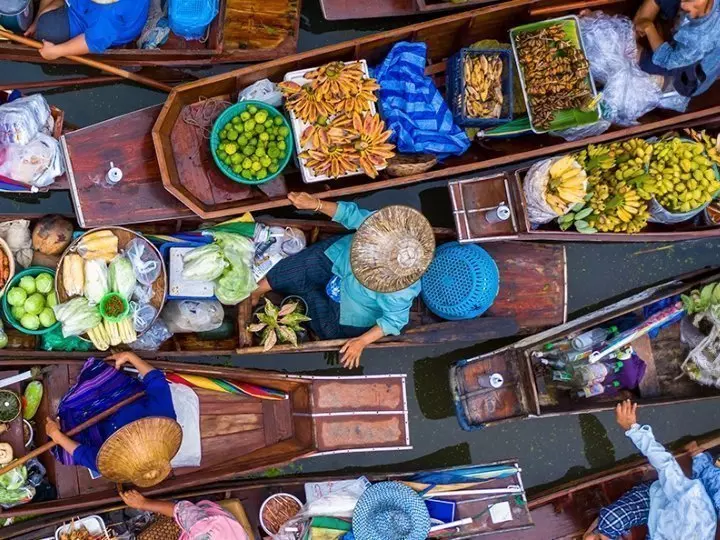 Floating market in Bangkok, Thailand