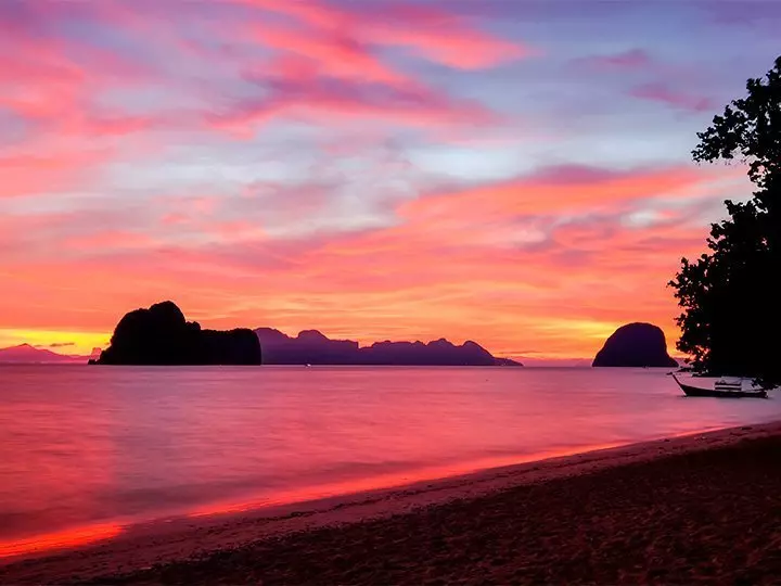 Sunset on Koh Ngai in Thailand