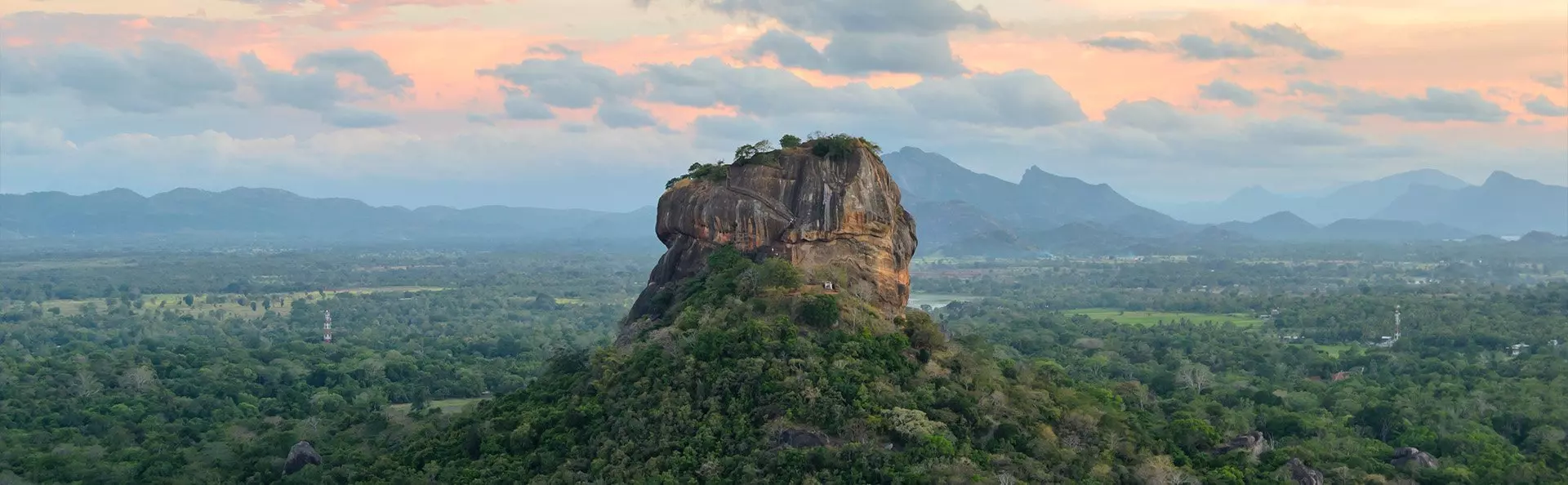 Image of Sigiriya in Sri Lanka in the sunset light